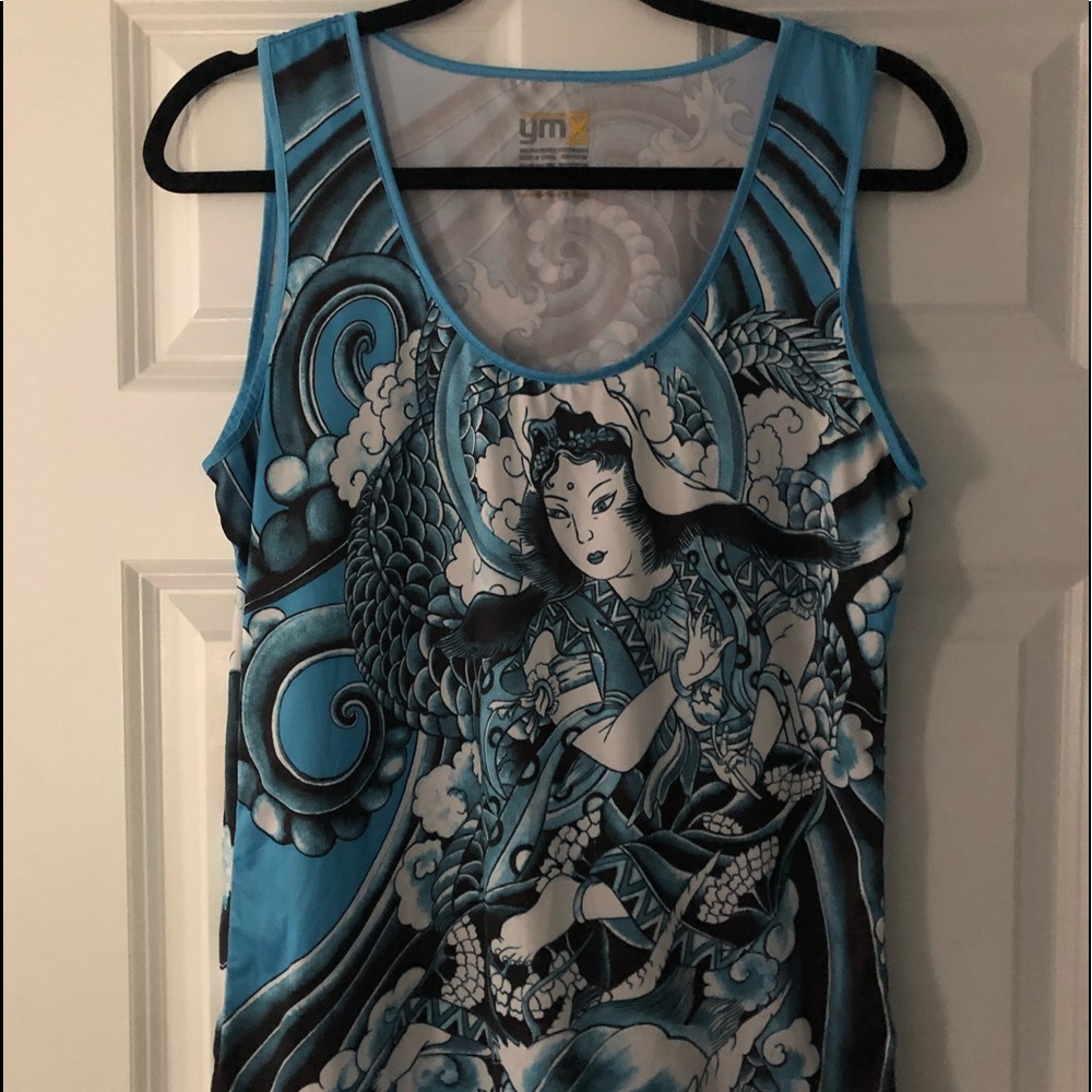 COPY - YMX tank size Small but could fit M